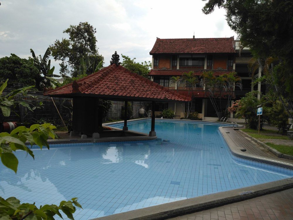 Hotel Oranjje Denpasar Exterior foto